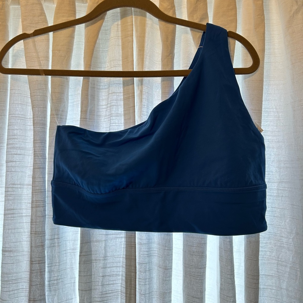 Lululemon Align Asymmetrical Bra